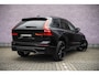 Volvo XC60 2.0 T6 Plug-in hybrid AWD Plus Black Edition | Adaptieve Cruise Control | Panoramadak | Harman Kardon Audio | 21" Velgen | Trekhaak | 360 Parkeercamera | Stoel-/Stuurverwarming |