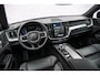 Volvo XC60 2.0 T6 Plug-in hybrid AWD Plus Black Edition | Adaptieve Cruise Control | Panoramadak | Harman Kardon Audio | 21" Velgen | Trekhaak | 360 Parkeercamera | Stoel-/Stuurverwarming |
