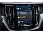 Volvo XC60 2.0 T6 Plug-in hybrid AWD Plus Black Edition | Adaptieve Cruise Control | Panoramadak | Harman Kardon Audio | 21" Velgen | Trekhaak | 360 Parkeercamera | Stoel-/Stuurverwarming |