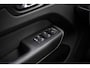 Volvo XC60 2.0 T6 Plug-in hybrid AWD Plus Black Edition | Adaptieve Cruise Control | Panoramadak | Harman Kardon Audio | 21" Velgen | Trekhaak | 360 Parkeercamera | Stoel-/Stuurverwarming |