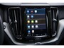 Volvo XC60 2.0 T6 Plug-in hybrid AWD Plus Black Edition | Adaptieve Cruise Control | Panoramadak | Harman Kardon Audio | 21" Velgen | Trekhaak | 360 Parkeercamera | Stoel-/Stuurverwarming |