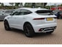 Jaguar E-Pace 2.0 P250 AWD SE / Panoramadak / Camera / Head-up / Leder / 19'' / Meridian / Memory seats / Navigatie / Dodehoek / Stoelverwarming / ACC