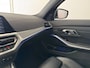 BMW 3-Serie Touring 330i High Executive Edition M-Sport | Individual Citrinschwarz | Apple Carplay/Android Auto | Panoramadak | Getint glas | Head-up display | M Aerodynamica | Stuurwiel verwarmd |