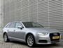 Audi A4 Avant 35 TFSI Design Pro Line Plus / Digitaal dashboard / Navigatie / Parkeersensoren V+A / Alcantara-leer / Zwenkbare trekhaak /