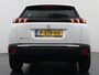 Peugeot e-2008 EV Active Pack 50kWh Soh 91% Navi Ecc Apple Carplay Android Auto Cruise Control Keyless DAB+ Bluetooth Led Connected services Verkeersbord detectie 1e Eigenaar Origineel Nederlandse Auto