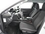 Peugeot e-2008 EV Active Pack 50kWh Soh 91% Navi Ecc Apple Carplay Android Auto Cruise Control Keyless DAB+ Bluetooth Led Connected services Verkeersbord detectie 1e Eigenaar Origineel Nederlandse Auto