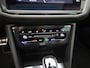 Volkswagen Tiguan 1.4 TSI eHybrid R-Line Business+ | PANO | CAMERA | ADAPTIVE | KEYLESS | STOEL- EN STUURVERW.