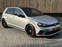 Volkswagen Golf 2.0 TSI GTI Clubsport Automaat | Schaalstoelen | Getuned | Stoelverwarming | Xenon verlichting | Spoiler | Pretoria velgen | Kleppensysteem | Navigatiesysteem | Parkeersensoren achter