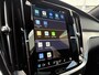 Volvo V60 T6 Plug-in hybrid AWD Plus Dark | Harman Kardon Audio | Trekhaak | Stoel- / Stuurverwarming Voor + Achter | 360 Camera | Adaptive Cruise | Long Range | Google | Carplay | Dodehoekdetectie