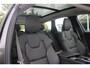Volvo XC60 T6 350PK Plug-in hybrid AWD Ultra Dark | Adaptive Cruise & Pilot Assist | Premium Harman/Kardon Audio | Schuif-/Kanteldak | Semi Elektr. Trekhaak | Stoelverwarming voor & achter | Stuurverwarming | 360 Camera |
