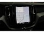 Volvo XC60 T6 350PK Plug-in hybrid AWD Ultra Dark | Adaptive Cruise & Pilot Assist | Premium Harman/Kardon Audio | Schuif-/Kanteldak | Semi Elektr. Trekhaak | Stoelverwarming voor & achter | Stuurverwarming | 360 Camera |