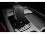 Volvo XC60 T6 350PK Plug-in hybrid AWD Ultra Dark | Adaptive Cruise & Pilot Assist | Premium Harman/Kardon Audio | Schuif-/Kanteldak | Semi Elektr. Trekhaak | Stoelverwarming voor & achter | Stuurverwarming | 360 Camera |