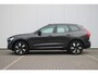 Volvo XC60 T6 350PK Plug-in hybrid AWD Ultra Dark | Adaptive Cruise & Pilot Assist | Premium Harman/Kardon Audio | Schuif-/Kanteldak | Semi Elektr. Trekhaak | Stoelverwarming voor & achter | Stuurverwarming | 360 Camera |