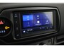 Toyota Yaris 1.5 Hybrid GR-Sport | Apple Carplay / Android Auto | Parkeersensoren voor/achter | 17 inch | Keyless | Leder/alcantara | Cruise Control | Clima | Camera | Privacy glas | Dakspoiler | Bluetooth | Rijstrooksensor