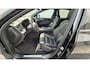 Volvo XC60 2.0 T8 PHEV AWD Ultra Dark Head up - Lighting Pack - Leder pakket - 360 Camera - 21"Licht metalen velgen - Alarm - Privacy glas