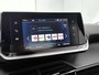 Peugeot e-2008 EV Active 50 kWh 136pk Automaat | Climate Control | Navigatie | Achteruitrijcamera | Cruise Control | Parkeersensoren Achter | 16" Lichtmetalen Velgen | Apple Carplay/Android Auto |