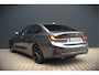 BMW 3-Serie 330e eDrive Edition Sportline | Stoelverwarming | Cruise Control | Leer | Camera | Keyless | Apple Carplay | Ambiance Verlichting | HIFI | Parkeersensoren | Navigatie | NAP | Sport