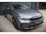 BMW 3-Serie 330e eDrive Edition Sportline | Stoelverwarming | Cruise Control | Leer | Camera | Keyless | Apple Carplay | Ambiance Verlichting | HIFI | Parkeersensoren | Navigatie | NAP | Sport