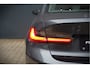 BMW 3-Serie 330e eDrive Edition Sportline | Stoelverwarming | Cruise Control | Leer | Camera | Keyless | Apple Carplay | Ambiance Verlichting | HIFI | Parkeersensoren | Navigatie | NAP | Sport