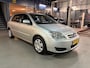 Toyota Corolla 1.6 VVT-I 5DR Terra | *Nieuwe koppeling* | Airco | Trekhaak | NAP | Rijklaar prijs!
