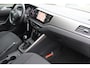 Volkswagen Polo 1.0 TSI 95pk Comfortline / Parkeersensoren v+a / Navigatie / App Connect