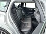Volvo V60 B4 Aut. Plus Dark | Parkeercamera | Stoel- en stuurverwarming | Trekhaak