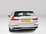 Volvo V60 B4 Aut. Plus Dark | Parkeercamera | Stoel- en stuurverwarming | Trekhaak