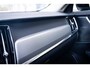 Volvo V90 2.0 T8 Plug-in hybrid AWD Ultra Dark | 360 Graden camera | Trekhaak | Schuif-/kanteldak | Adaptieve Cruise Control | Adaptieve LED koplampen | Head-up Display