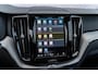 Volvo XC60 2.0 T6 Plug-in hybrid AWD Plus Dark | Trekhaak | 360 camera | Adaptive Cruise Control | Google Maps navigatie | Panoramadak | Verwarmbare achterbank/voorstoelen/stuurwiel | Elektrische stoelverstelling | Dodehoekdetectie |