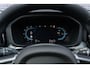 Volvo XC60 2.0 T6 Plug-in hybrid AWD Plus Dark | Trekhaak | 360 camera | Adaptive Cruise Control | Google Maps navigatie | Panoramadak | Verwarmbare achterbank/voorstoelen/stuurwiel | Elektrische stoelverstelling | Dodehoekdetectie |