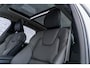 Volvo XC60 2.0 T6 Plug-in hybrid AWD Plus Dark | Trekhaak | 360 camera | Adaptive Cruise Control | Google Maps navigatie | Panoramadak | Verwarmbare achterbank/voorstoelen/stuurwiel | Elektrische stoelverstelling | Dodehoekdetectie |