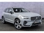 Volvo XC60 2.0 T6 Plug-in hybrid AWD Plus Dark | Trekhaak | 360 camera | Adaptive Cruise Control | Google Maps navigatie | Panoramadak | Verwarmbare achterbank/voorstoelen/stuurwiel | Elektrische stoelverstelling | Dodehoekdetectie |