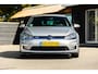 Volkswagen Golf 1.4 TSI GTE Spoilerset I 17 Inch I Dodehoek I Climate I Cruise I Camera I Parkeersensoren I Tungsten Silver