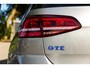 Volkswagen Golf 1.4 TSI GTE Spoilerset I 17 Inch I Dodehoek I Climate I Cruise I Camera I Parkeersensoren I Tungsten Silver