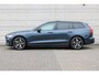 Volvo V60 2.0 T6 Plug-in hybrid AWD Ultra Dark | Headup display | Panoramadak | Preconditioning | Open Grid | Driver Awareness | Driver Assistance | Getinte ramen | 19 Inch | Harman Kardon | Visual Park Assist | Google Maps | Google Assistant | Verwarmbare voorstoelen | Stoelverwarming achter | 4-Zone airco | Full Led |