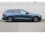 Volvo V60 2.0 T6 Plug-in hybrid AWD Ultra Dark | Headup display | Panoramadak | Preconditioning | Open Grid | Driver Awareness | Driver Assistance | Getinte ramen | 19 Inch | Harman Kardon | Visual Park Assist | Google Maps | Google Assistant | Verwarmbare voorstoelen | Stoelverwarming achter | 4-Zone airco | Full Led |