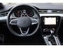 Volkswagen Passat Variant 1.4 TSI PHEV GTE Business DCC adaptief onderstel area view rondom zicht camera vol lederen bekleding elektrisch verstelbaar met memo functie IQ drive easy open met elektrische klep en keyless acces en go zwarte dakhemel klasse III alarm LED Matrix side assist privacy glas park assist ambiente verlichting PLUS Leder Nappa standkachel met afstandbediening werkt ook zonder stroom