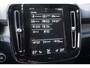 Volvo XC40 2.0 T4 R-Design | Automaat | Black Line | Panoramadak | Harman/Kardon | Trekhaak | Camera |