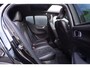 Volvo XC40 2.0 T4 R-Design | Automaat | Black Line | Panoramadak | Harman/Kardon | Trekhaak | Camera |