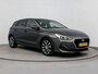 Hyundai i30 1.4 T-GDI Comfort Aut. | ACTIE! | Stoel + stuurverwarming | 17" Lm-wielen | Navigatie | Camera |