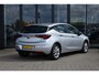 Opel Astra 1.2 Edition | Navi \ Climate \ Parkeersensoren