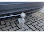 Volvo XC40 B4 Automaat Plus Dark | All Season banden | Verwarmbare voorstoelen en Stuurwiel | Semi-Elektrische Trekhaak | Verwarmbare Voorruit | Premium Audio by Harman Kardon | Adaptieve Cruise Control | Park Assist