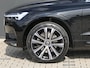 Volvo XC60 B5 Business Pro | Leder | Massage | Trekhaak | Standkachel | Harman/Kardon | Camera | Keyless