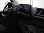 Ford E-Transit Custom 320 | L1 H1 | Trend | 65 kWh | 2300 KG. AHW | Climate Control | Apple Carplay / Android Auto | 328 KM Range | Voorruitverwarming | Stoelverwarming | LED Koplampen | Achterdeuren |