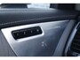 Volvo XC90 2.0 T8 Plug-in hybrid AWD Ultra Dark | Bowers & Wilkins audio | Luchtvering | Adaptive Cruise Control | Gelamineerde ramen | Geventileerde voorstoelen incl. massagefunctie | Trekhaak | 360 Camera | Volvo Guard Alarm | Key-less entry | Elektr. bedienbaar schuif-\-kanteldak | Head-up display | Suede hemelbekleding |