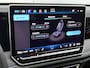 Volkswagen Tiguan 1.5 eHybrid R-Line Edition 204 PK | Trekhaak | Black Style | Panoramadak | Camera | Android Auto | Navigatie | Keyless access | Ruiten getint | Achterklep elektrisch | Ergo stoelen | Apple Carplay | Dodehoeksensoren | Stoelverwarming |