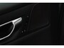 Volvo V60 2.0 B3 Plus Dark > Standkachel/Pano.schuif/Trekhaak/360 camera/Harman Kardon