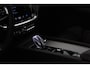 Volvo V60 2.0 B3 Plus Dark > Standkachel/Pano.schuif/Trekhaak/360 camera/Harman Kardon
