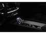 Volvo V60 2.0 B3 Plus Dark > Standkachel/Pano.schuif/Trekhaak/360 camera/Harman Kardon