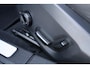 Volvo V60 2.0 T6 Plug-in hybrid AWD Plus Dark | Adaptive Cruise Control | Elektr. bedienbaar schuif-\-kanteldak | 360 Camera | Stoelverwarming voor + achter | Verwarmd stuurwiel | Elektr. verwarmde voorruit | Trekhaak | Harman kardon audio | Elektr. verstelbare voorstoelen incl. geheugen | Sportstoelen | 18" velgen |